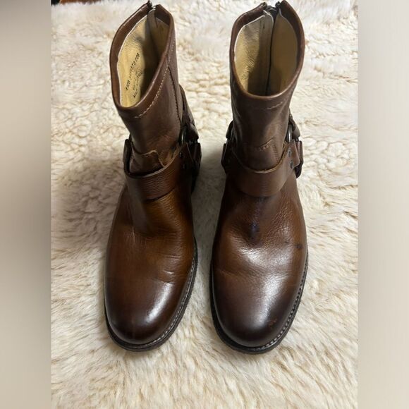 Frye Grey Phillip Harness Short Leather Boots in Brown Size 6.5 - Picture 13 of 14